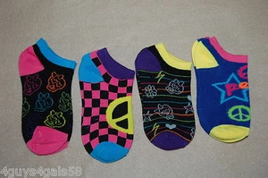 GIRLS SOCKS 4 Pair Lot MULTI COLOR Peace Sign SKULLS Fits Shoe Size 7-3 CHECKS - Picture 1 of 1