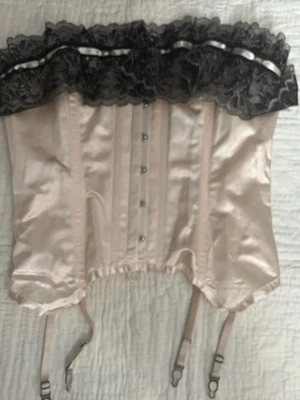 VTG Lace Up Corsette Peach & Black Lace LG VTG VIXEN Adjust Cinch & Strut! - Image 1 of 4