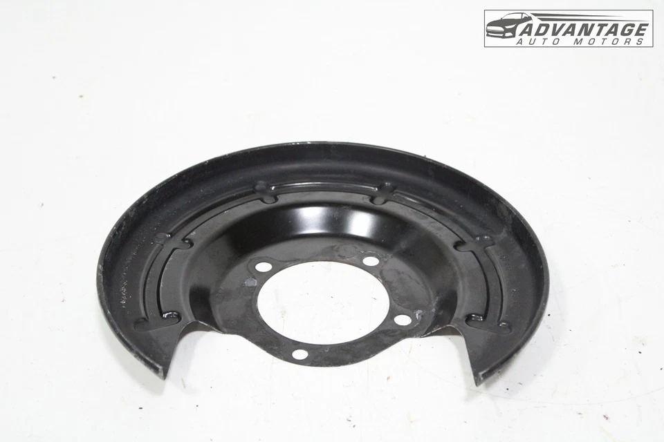 Protector antipolvo freno trasero derecho Buick Encore GX 2020-2025 13507431 OEM Foto 1 de 4