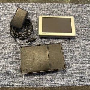 Garmin Nuvi Touchscreen GPS Navigation TESTED WORKING Nuvi 660 NA - Picture 1 of 3