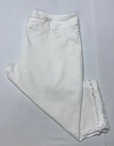 Ruby Rd Women Capri Pants 22W Pull On Stretch Slimming Fringe Raw Hem White - Picture 1 of 8