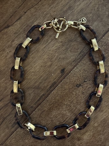 Bella collana Michael Kors tartaruga tono oro maglia catena logo chiusura a levetta B16