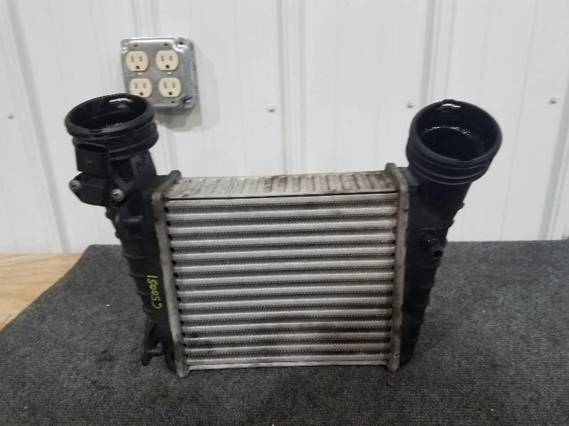 Intercooler Volkswagen Passat 2001-04 1,8 L Foto 1 de 4