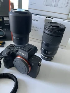 Sony ILCE-7M3 Alpha 7 III - 24,2 MP spiegellose Systemkamera Bundle . - Bild 1 von 8