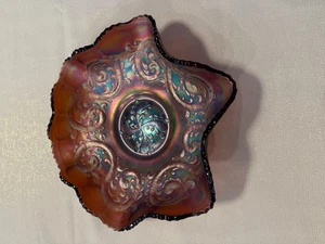Gorgeous Carnival Glass Dish 10 inches diameter - Picture 1 of 3