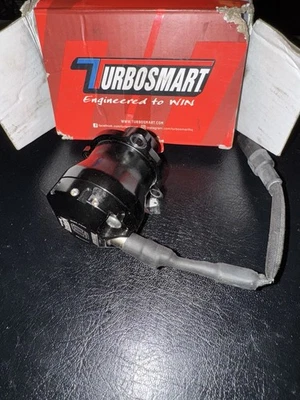 Turbosmart Kompact EM VR1 V1 Dual Port Blow Off Valve TS-0203-1066 Fiesta ST 180 - Image 1 of 3