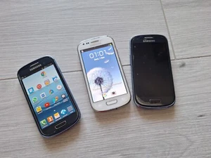 Lotto n.3 smartphone funzionanti Android Samsung Galaxy S3 SIII mini GT-I8190N - Foto 1 di 5