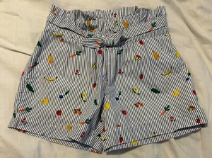 Hanna Andersson Fruits and Vegetables Shorts EUC Girls Size 120 6/7 - Picture 1 of 2