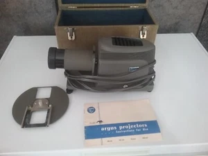Argus 150 Slide Projector - Original Wood Box - Works - Picture 1 of 2