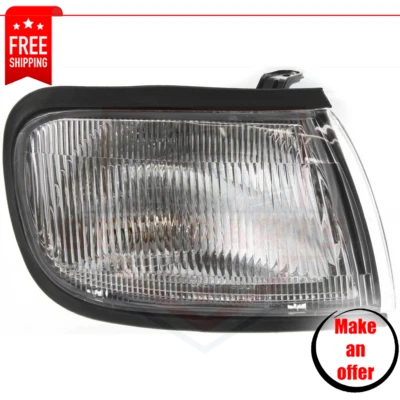 Corner Light 2611040U25 right side for 1995-1996 Nissan Maxima GLE, GXE, SE - Image 1 of 4
