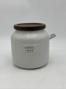 12 oz Stoneware Coffee Canister w/ Wood Lid & Scoop Cream HEARTH & HAND No Scoop - Picture 1 of 4