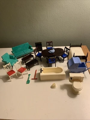 19 Pcs Vtg Ideal Petite Princess Dollhouse Bed Chair Tables Decor  Statue Couch - Image 1 of 4