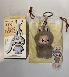 POP MART Labubu V4 The Monsters Pin For Love Alphabet Plush Pendant - Letter B - Picture 1 of 4
