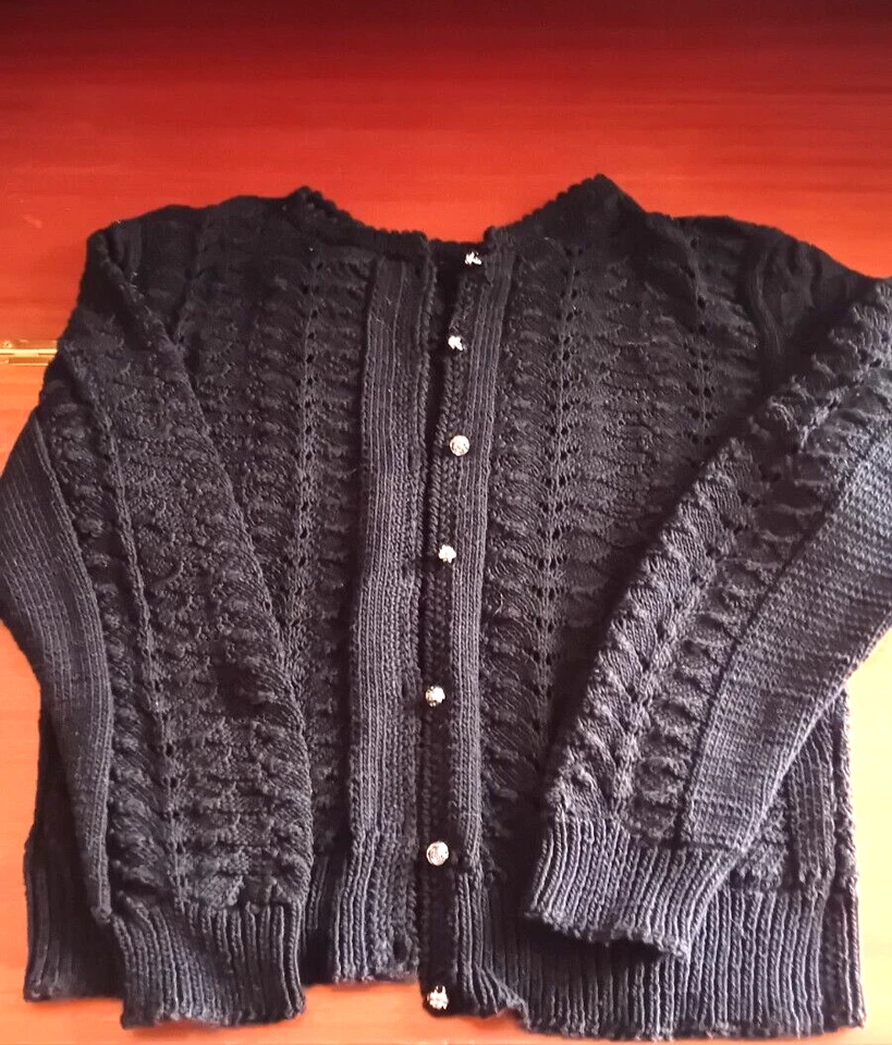 Damen Strickjacke / Handarbeit Gr. 38/40 selbst gestrickt  ( 8) - Bild 1 von 4