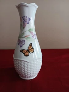 Lenox Butterfly Meadows Basket 7" Porcelain Vase - Picture 1 of 5