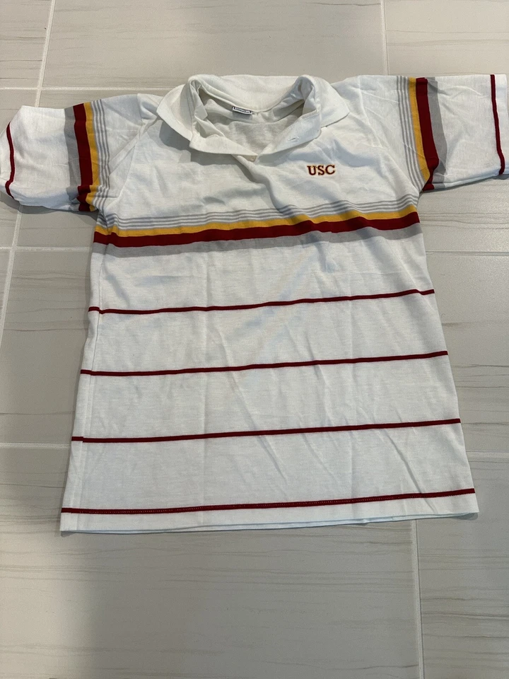 Polo De Colección Años 80 USC Trojans Sahara Blanco Pecho Rayas Puntada Única - L The Big K Foto 1 de 4