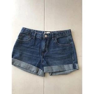 Levi's Girls Sz 16 Cuffed Shorts Girlfriend Shorty Distressed Denim Blue - Picture 1 of 10