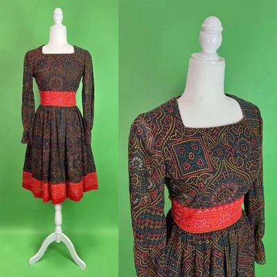 Vintage Black Geometric Mosaic Cross Stitch Lite Brite Print Dress -Size XXS/XS - Image 1 of 4