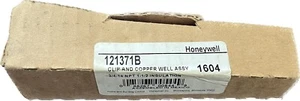 Honeywell Home Tauchschacht: Montageflansch 3/4-14 NPT 1-1/2 Isolierung - Bild 1 von 2