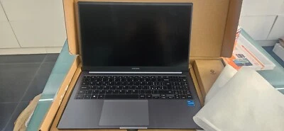 SAMSUNG GALAXY BOOK4 15.6" FULL HD INTEL CORE i3-1315U 8GB RAM 256GB SSD NUOVO - Immagine 1 di 3