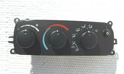 Dodge Ram 1500 2002-2005 03-05 2500-3500 01-04 Dakota aire acondicionado calefacción climatización  Foto 1 de 4