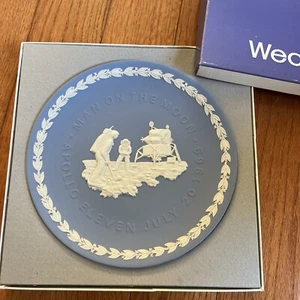 Vintage Wedgewood Jasperware 1969 Apollo Landing Plate With Box - Picture 1 of 10