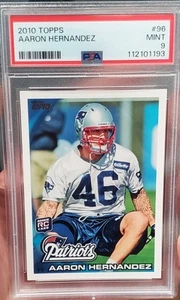 2010 Topps Football #96 Aaron Hernandez Rookie RC New England Graded PSA 9 MINT - Bild 1 von 1