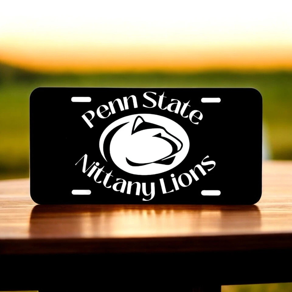 Placa de matrícula negra PENN STATE hecha de aluminio grabada con láser. Foto 1 de 3