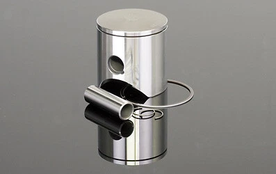 Wiseco Piston Kit For Suzuki DS80 1978-2000 50mm 456M05000 - Image 1 of 2