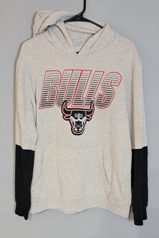 Chicago Bulls Hoodie Size Large Gray with Black Sleeve NBA Licensed Cover