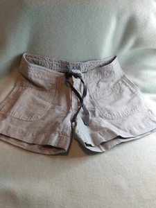 NWT The North Face Wander Free Hiking Shorts Women's Sz 2 Gray/White Pin Stripe - Picture 1 of 12