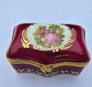 LIMOGES CASTEL VINTAGE TRINKET BOX FRANCE LADY & GENT Hand Painted Red & Gold - Picture 1 of 6
