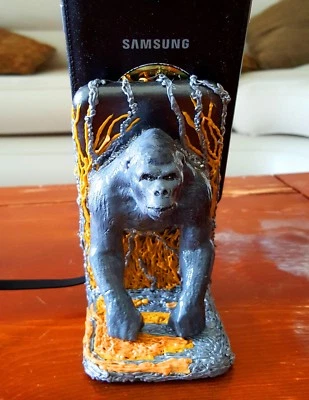 GORILLA Assortment Cell Phone Arteries Stand, Cradle and Charging Dock. - Image 1 of 3