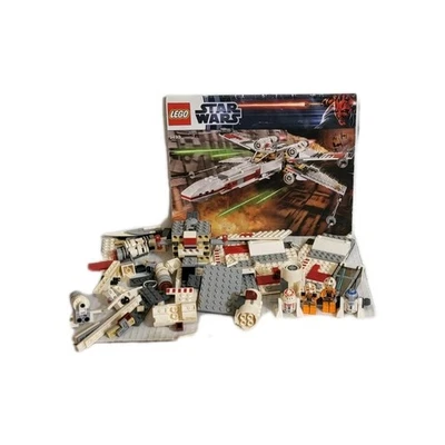 LEGO® Star Wars 9493 W-wing Starfighter (3) Minifigs -Booklet- NOT Complete  - Image 1 of 4