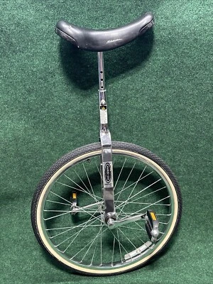 Винтажный оригинальный одноколесный велосипед Schwinn 24 дюйма в очень хорошем состоянии регулируемая высота сиденья - Изображение 1 из 4