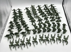 vintage green army men lot Over 75 - Picture 1 of 23