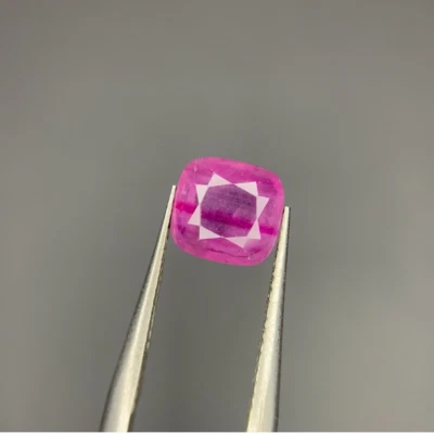 Natural Sapphire, Silky Purplish Pink Cushion Cut Loose Gemstone 1.55 ct-Kashmir - Image 1 of 4