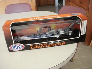 NHRA RACING CHAMPIONS 1/24 JOE AMATO 1995 VALVOLINE TOP FUEL 1ST YR RELEASE - Picture 1 of 7