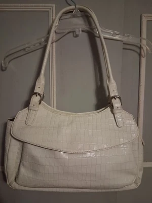 Bolso de Hombro MAXX New York Blanco Cocodrilo Cuero Repujado Plateado Hardware Mobwife Foto 1 de 4