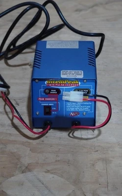 Duratrax IntelliPeak Twin Pulse Charger - Image 1 of 3