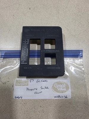 Cubierta del interruptor de presión de suspensión Honda Goldwing Aspencade GL1200 1987 #1025,1-36 Foto 1 de 4