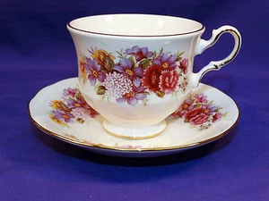 QUEEN ANNE BONE CHINA COFFEE / TEA CUP AND SAUCER SET MULTI-COLOR FLORAL ENGLAND - Picture 1 of 7