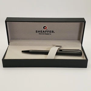 Bolígrafo negro grabado intensidad Sheaffer y caja de regalo de lujo - Imagen 1 de 8