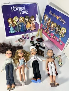 Lot Of 4 2001 Vintage Bratz Dolls with RARE Fashion Organizers Clothes and More - Picture 1 of 14