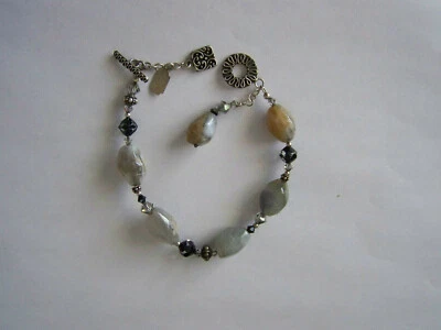 БРАСЛЕТ TRES JOLIE 8,5 ДЮЙМА ИЗ ЧИСТОГО СЕРЕБРА С КРИСТАЛЛАМИ СЕРЫЙ ПОЛИРОВАННЫЙ КАМЕНЬ С ПОДПИСЬЮ - Изображение 1 из 2