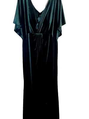 REVELRY NWT Maternity Gwen Velvet Dress in Emerald Green Size 22 - Image 1 of 3