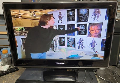 Toshiba LCD HDTV w/ Built-in DVD/Monitor Model 22LV610U - Image 1 of 3