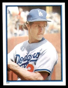 1983 O-Pee-Chee Stickers Steve Sax Los Angeles Dodgers #329 - Picture 1 of 2