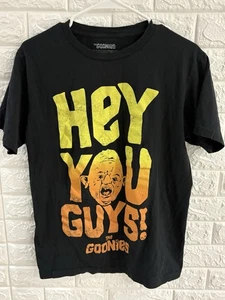 Camisa The Goonies Para Hombre Talla Mediana Gris Manga Corta Hey You Guys - Imagen 1 de 7