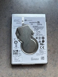 Seagate BarraCuda ST1000LM049 1 TB SATA III 2.5 in Drive - Picture 1 of 2